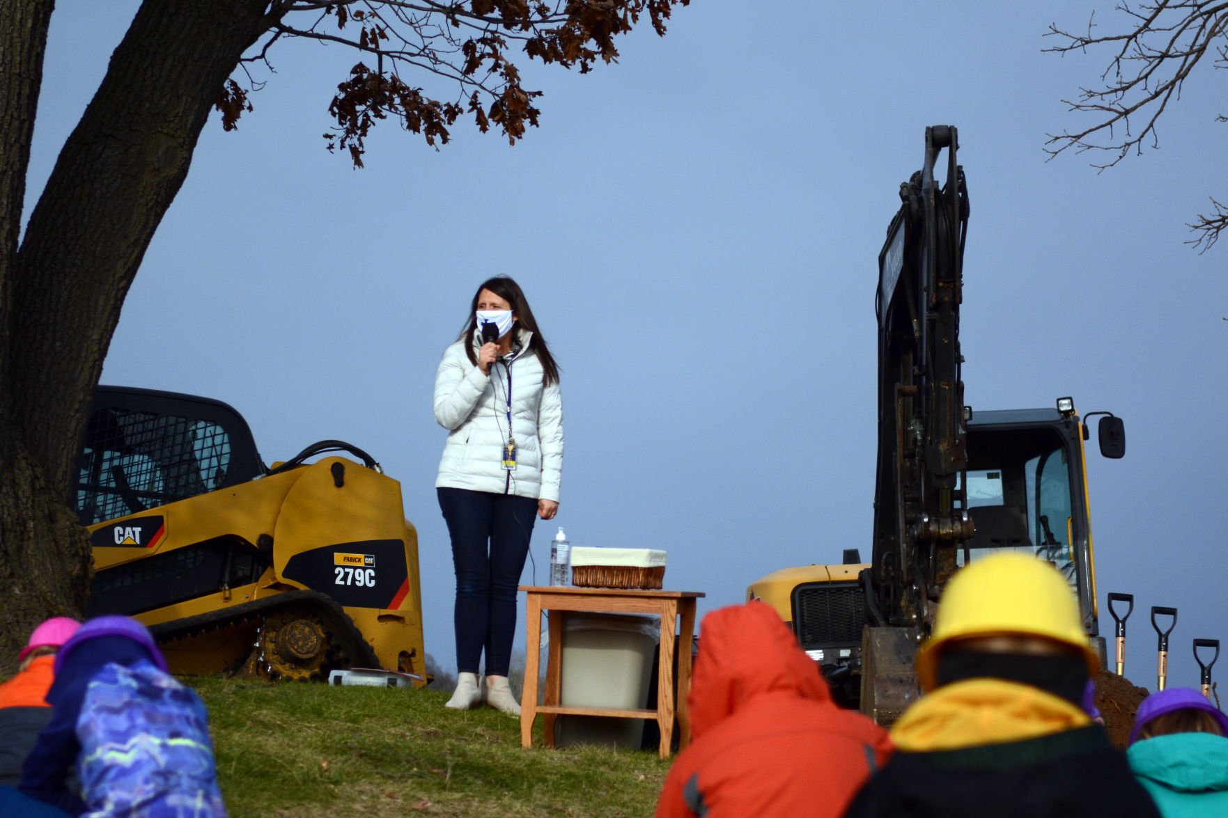 Baraboo school breaks ground on outdoor learning space